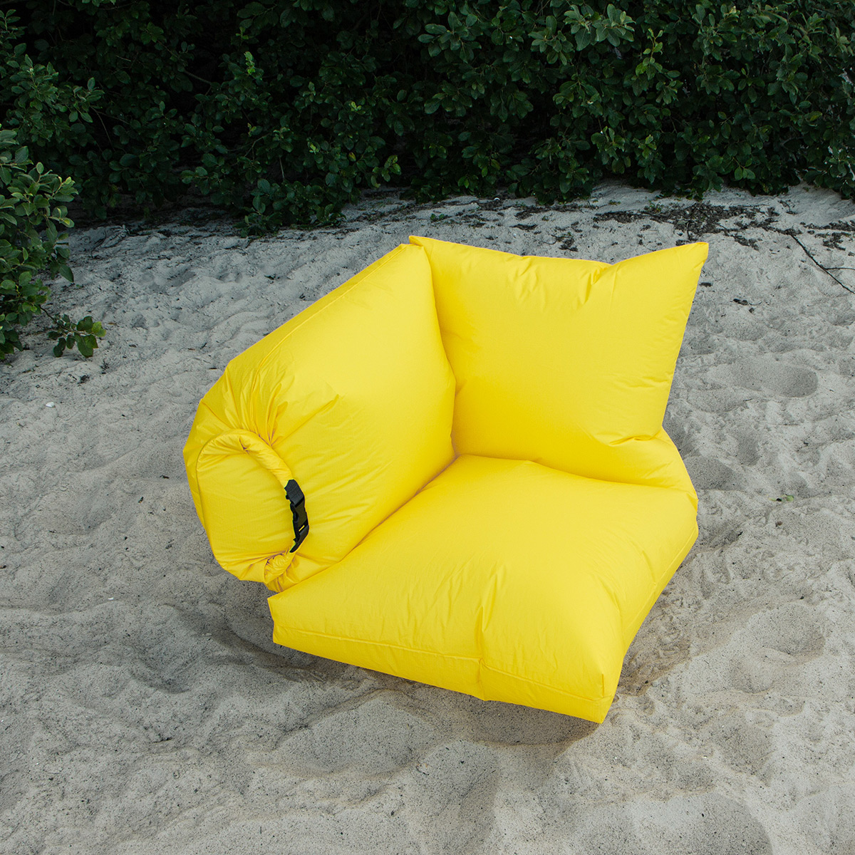 wind sac - inflatable beach chair design